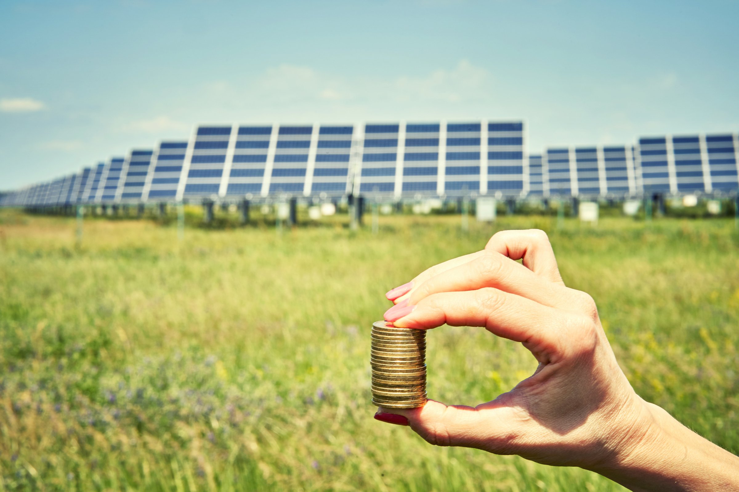 Savings with Solar Panels for Green Energy